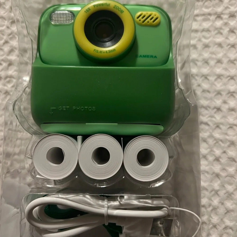 Green Instant Camera with 32GB Storage